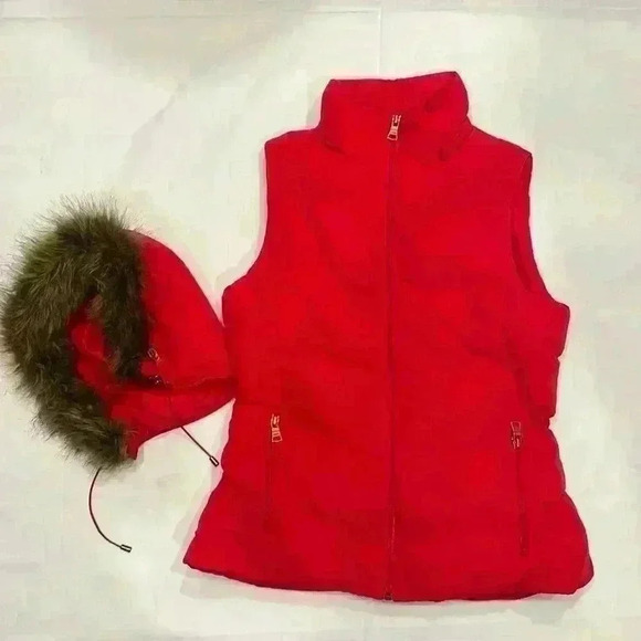 Banana Republic Jackets & Blazers - Banana Republic puffer vest with removable hood womens size S red